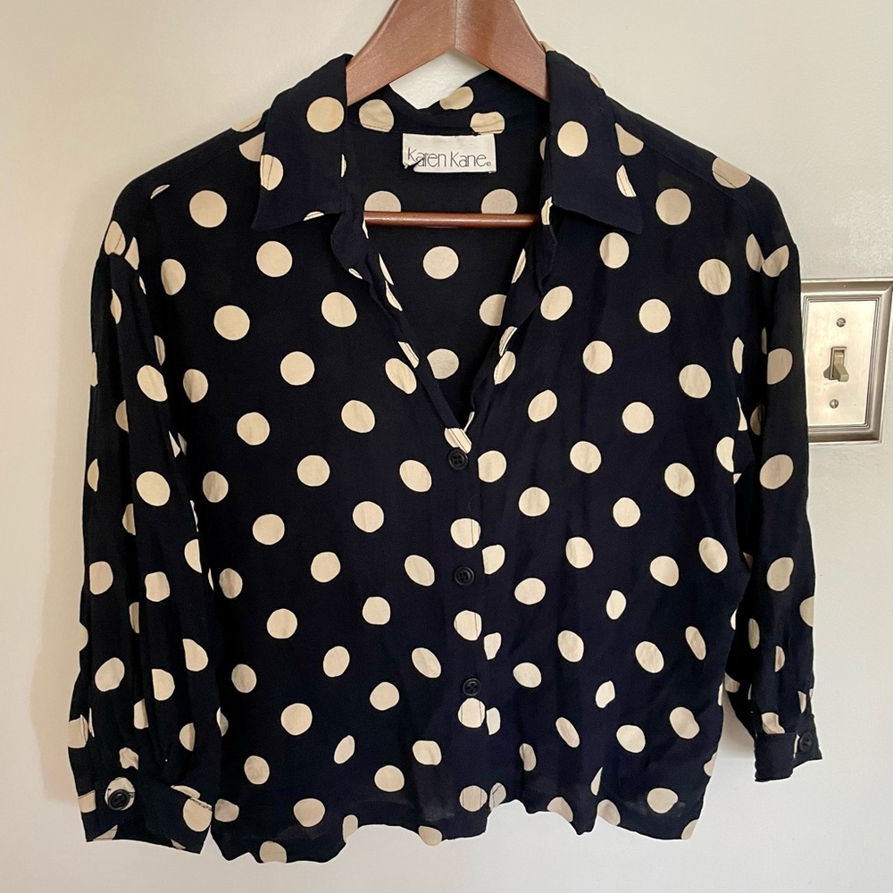 🕊️ sold 🕊️ Vintage Polka Dot Collared Blouse
